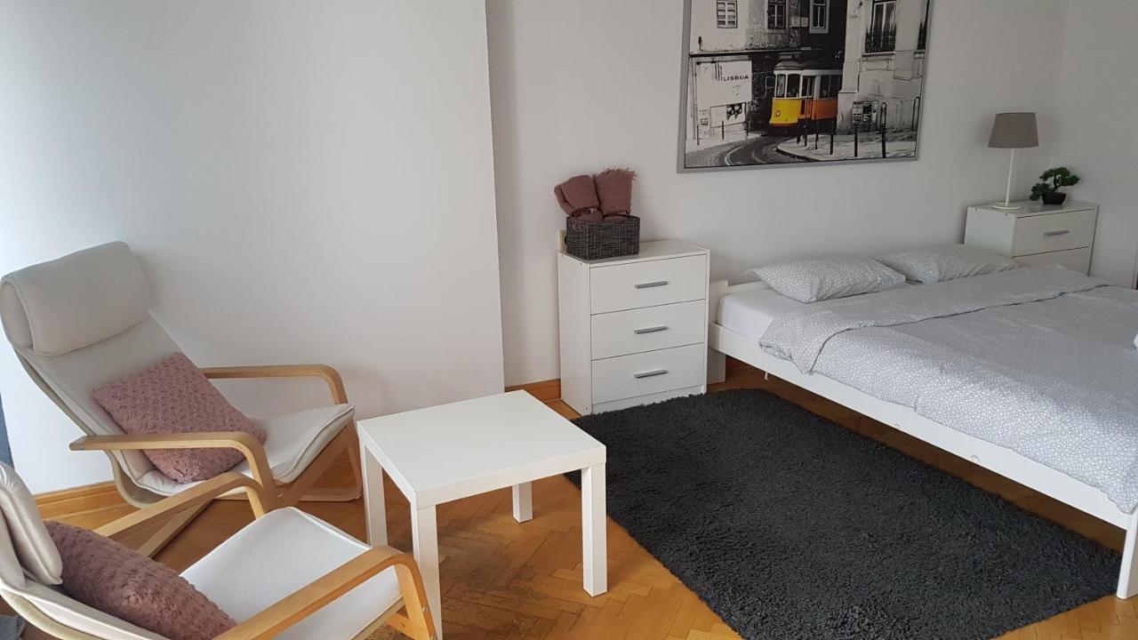 Green Wood Apartament Stara Ochota Варшава Экстерьер фото
